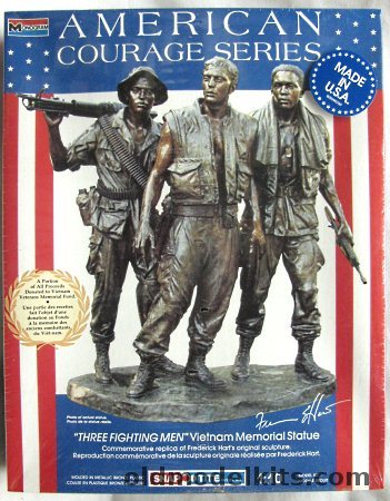 Monogram 1/10 American Courage Series 'Three Fighting Men' Vietnam Memorial Statue (Scale Replica of Frederick Hart's Original Sculpture), 6085 plastic model kit